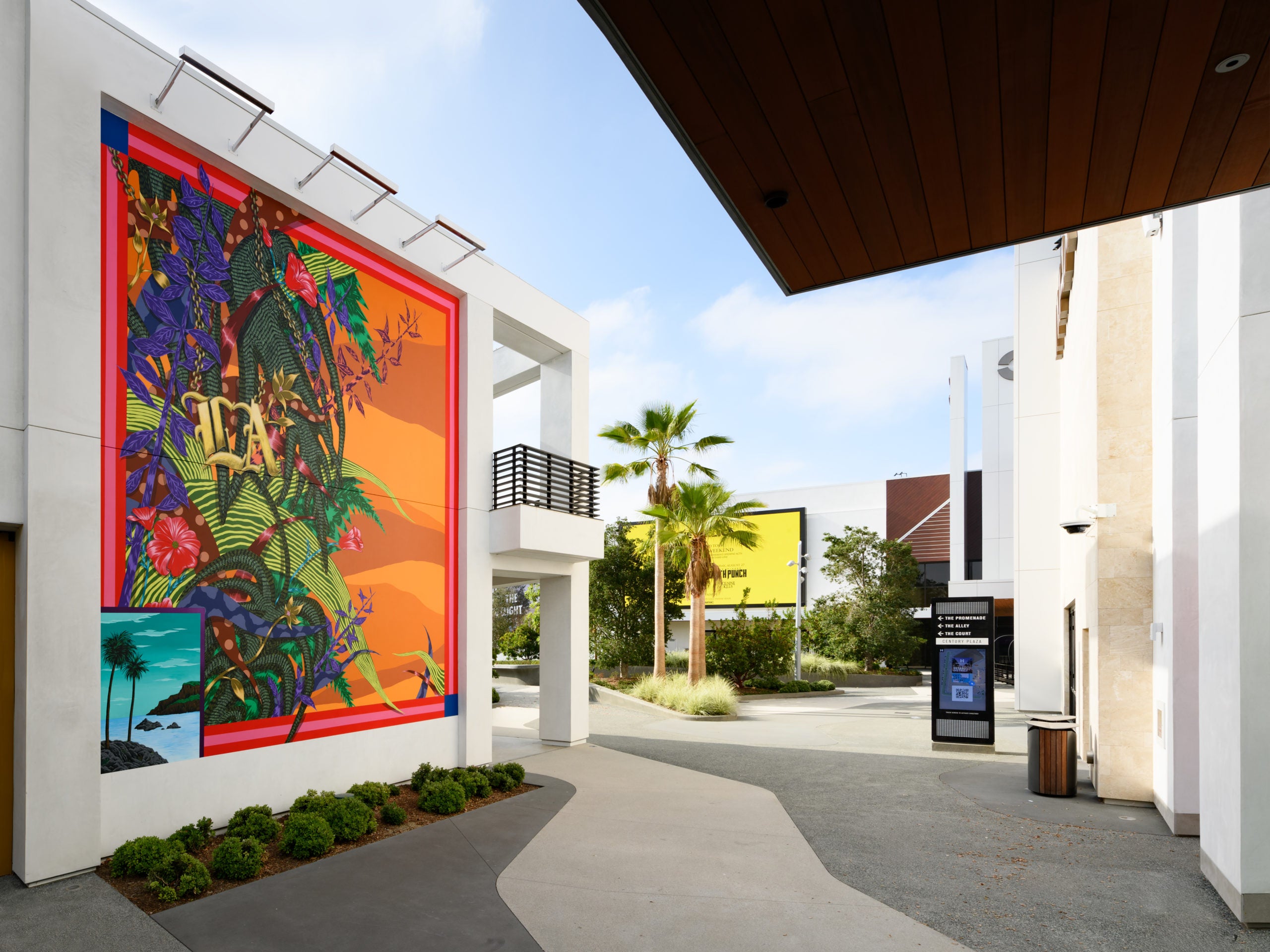 More Info for Hollywood Park Adds Murals and Sculptures in Newly Opened Retail Area as Part of its Art Program